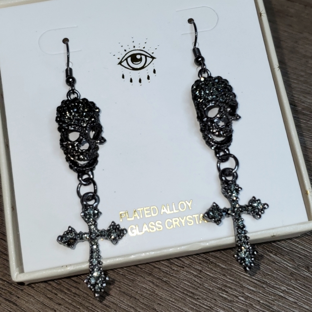 Eye Candy LA Skull and Cross Dangle Earrings